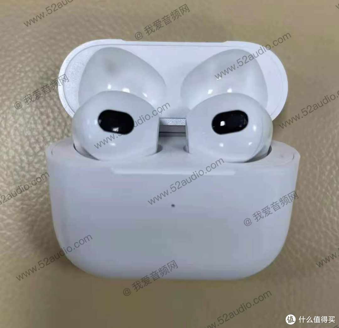 真机曝光！听，苹果 AirPods 3 来了