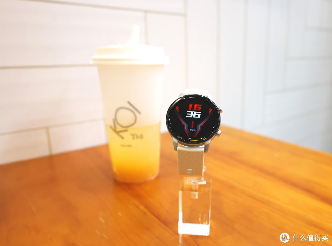 红魔手表上手评测：2021首发的第一款智能手表，不仅帅且实用