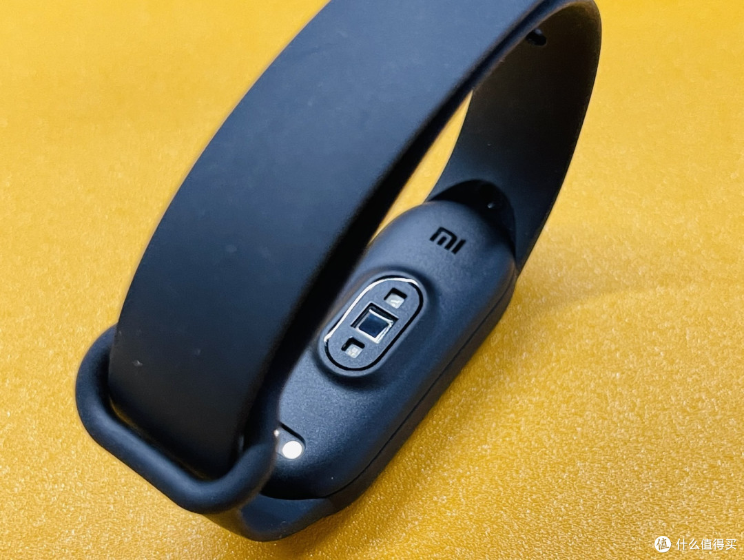 黑加手环更换apple watch s6两天后,我下单了小米手环5nfc版