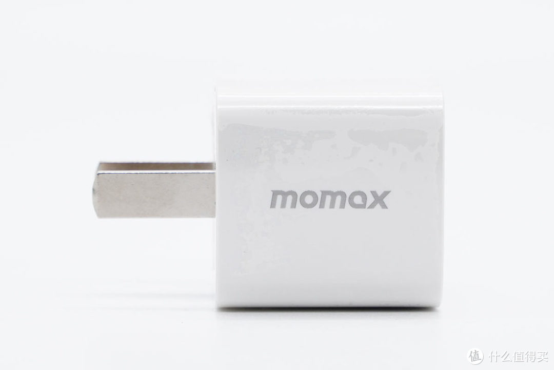 拆解报告：MOMAX摩米士迷你20W PD快充充电器UM25