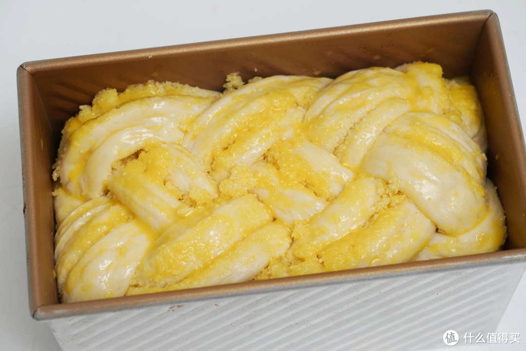 椰香浓郁、卡路里满满的完美早餐----超简单的椰蓉吐司制作方法