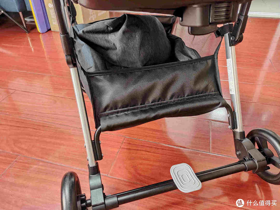 安全好用的婴儿推车——qborn百灵便携折叠推车