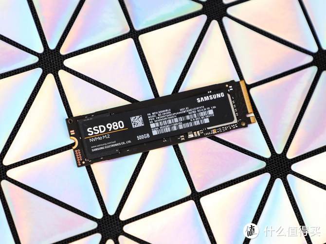 读取超3500MB/S 三星980 NVMe M.2高性能固态硬盘评测