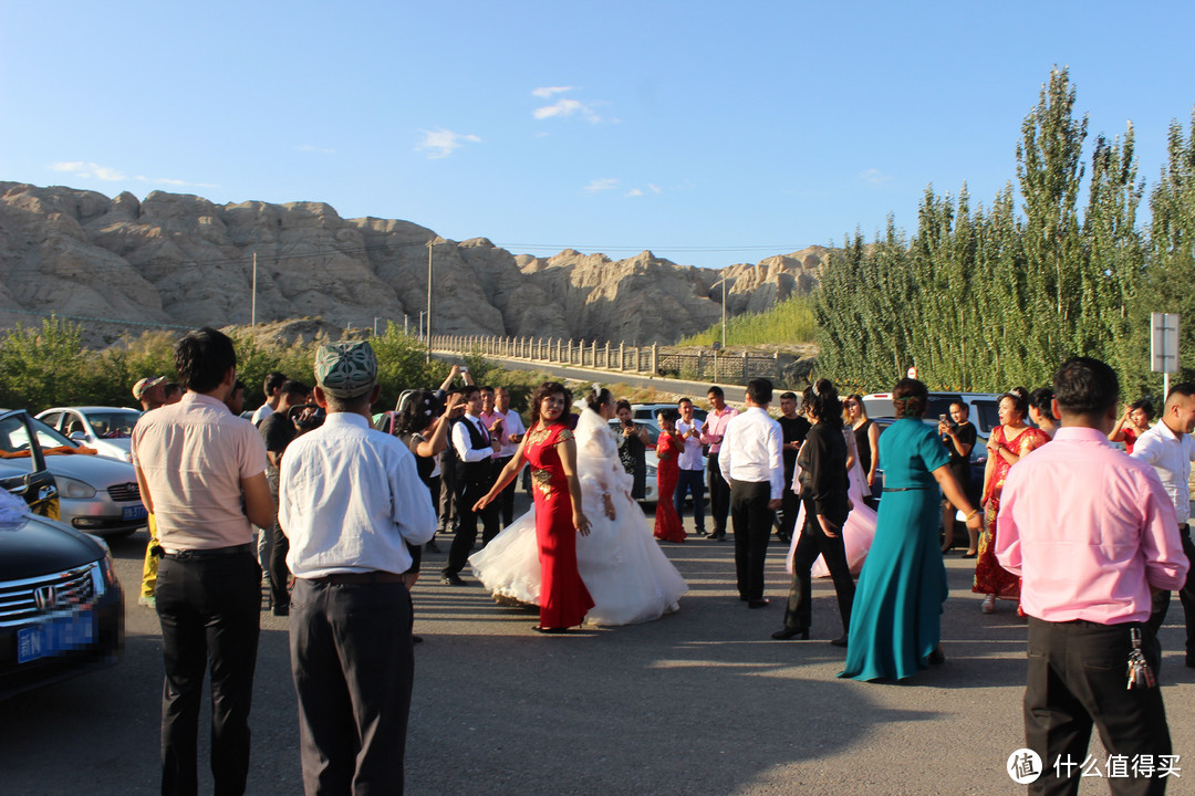 二货青年大环疆 篇八：拜城最美乡间公路和偶遇的婚礼