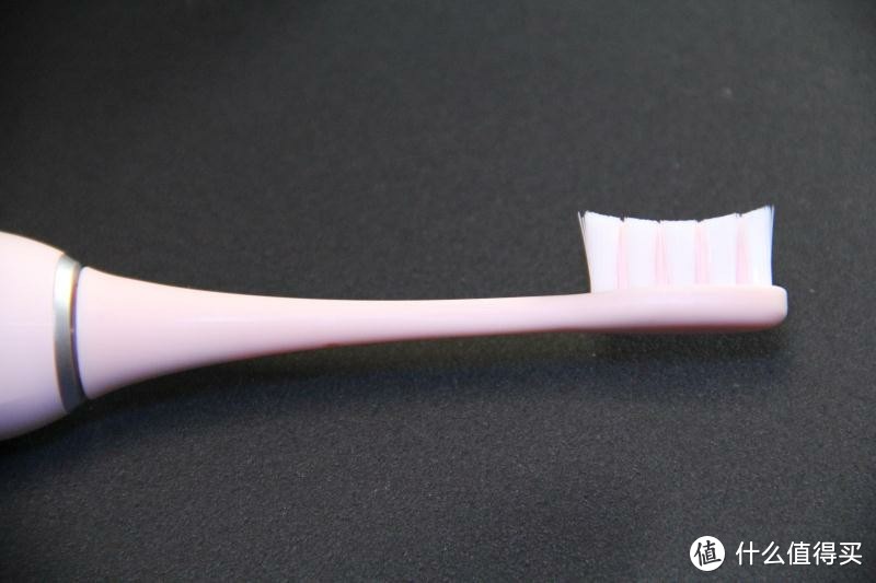 ​清洁牙齿，不伤牙釉质的电动牙刷——扉乐声波电动牙刷
