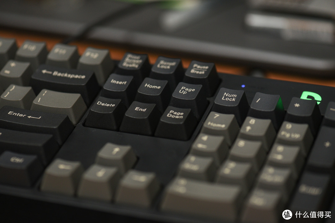 换个小键帽，键盘焕然一新——高斯PBT DOLCH配色键帽更换体验