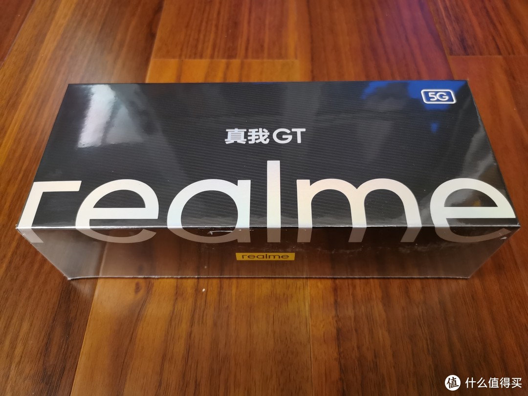 传说中把K40 PRO踢下神坛的西装暴徒，REALME 真我GT12GB + 256GB开箱简评！