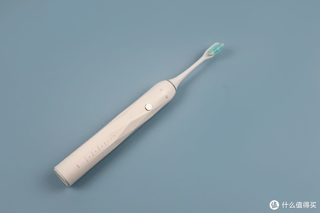 新概念健康刷牙体验——扉乐小魔刷声波电动牙刷