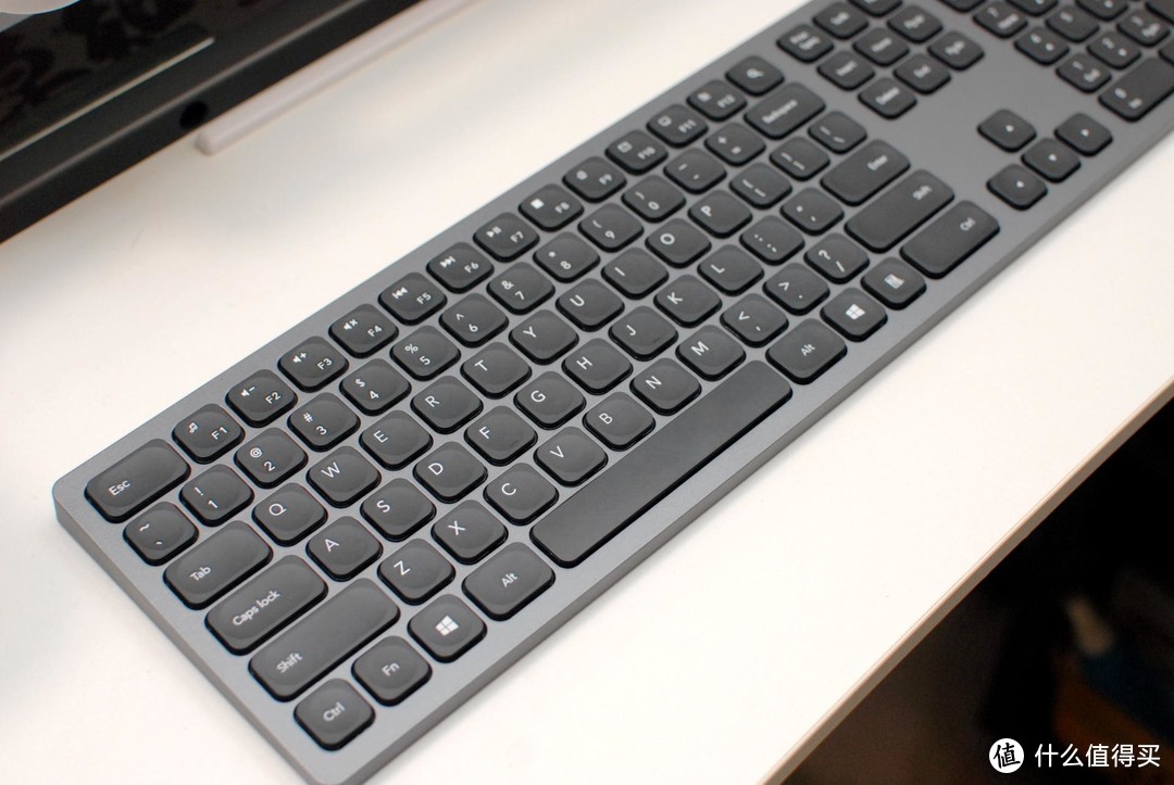 咪鼠智能语音键盘KB1，网友：颠覆传统，键盘界的黑科技产品!