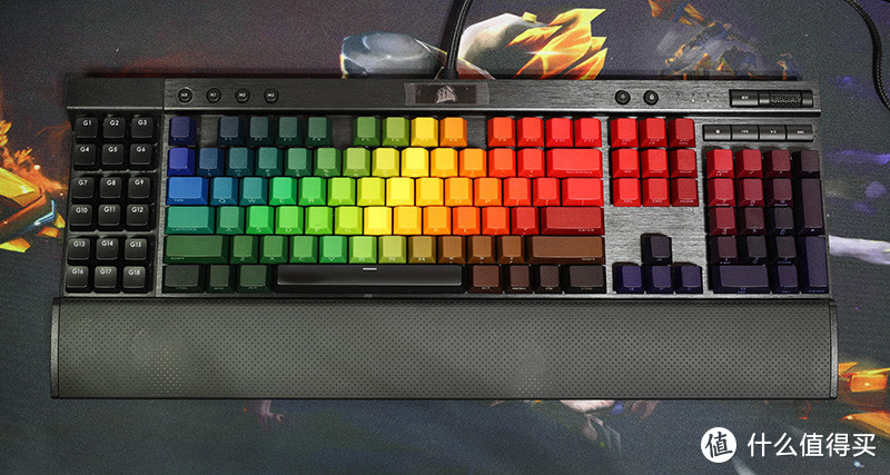 4000Hz刷新率+多功能旋钮+OPX光轴+环绕RGB 海盗船K100 RGB开箱体验