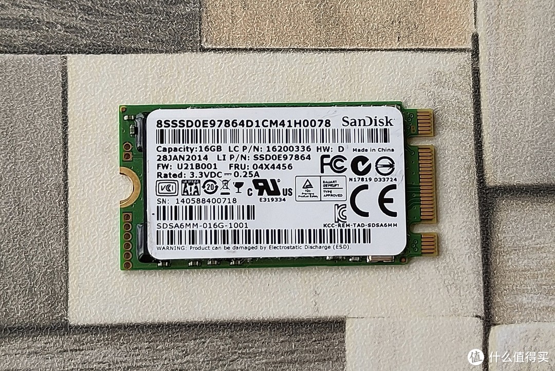 佳翼i8GTR + SanDisk U110 16GB SSD，2242 NGFF硬盘盒使用体验