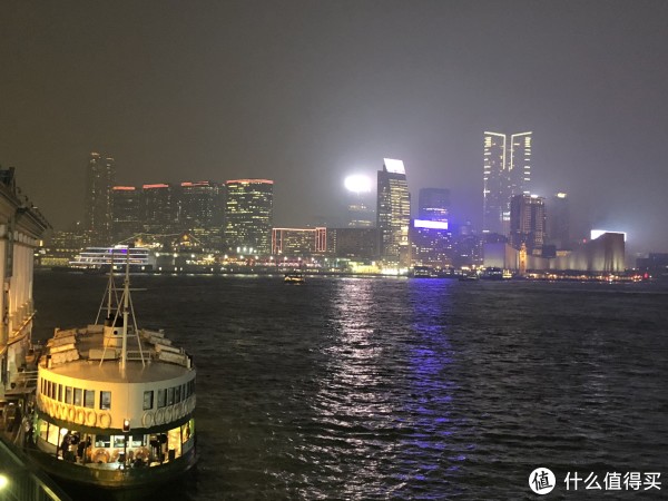 坐在码头吃赛百味