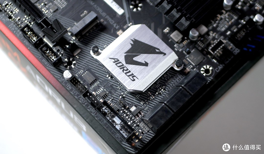 技嘉B560M AORUS PRO AX雪雕尝鲜体验，能否不失所望？