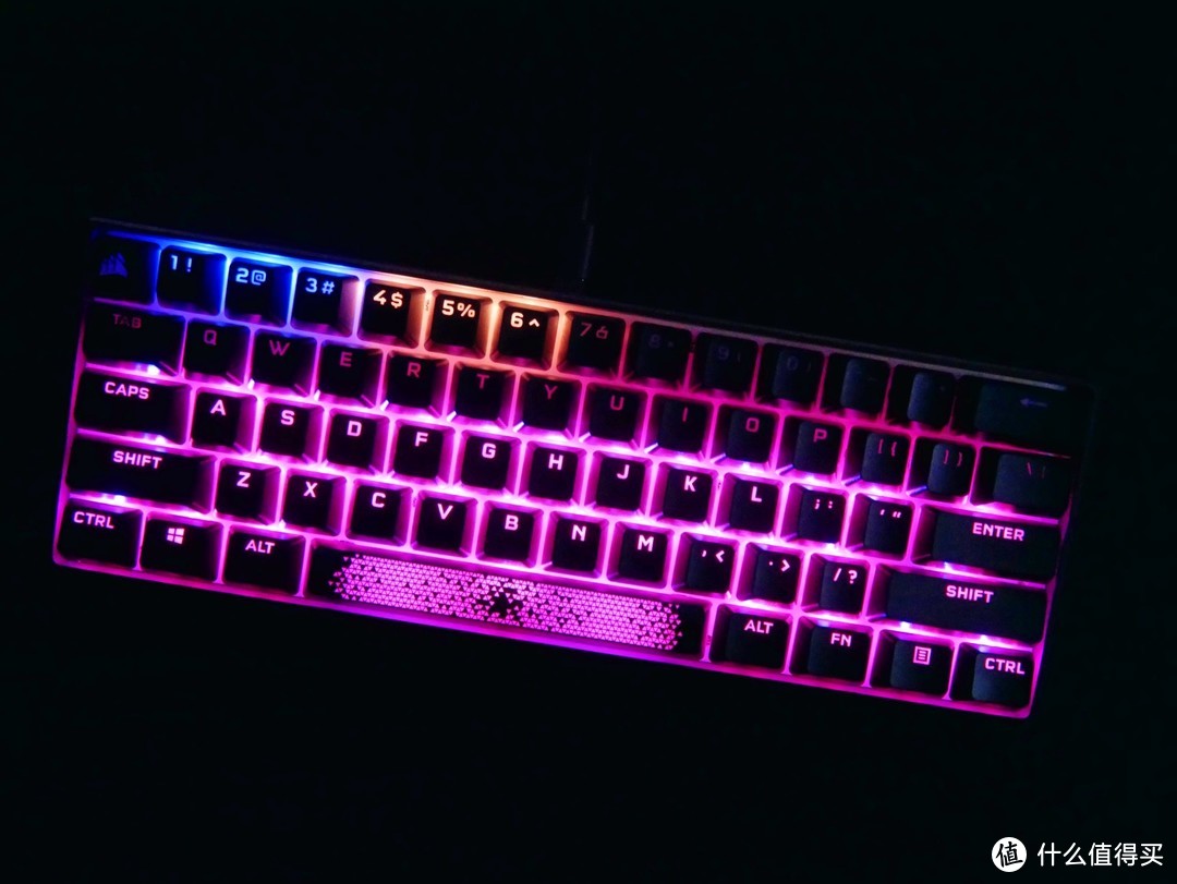 性能强劲的小钢炮——海盗船K65 RGB MINI机械键盘