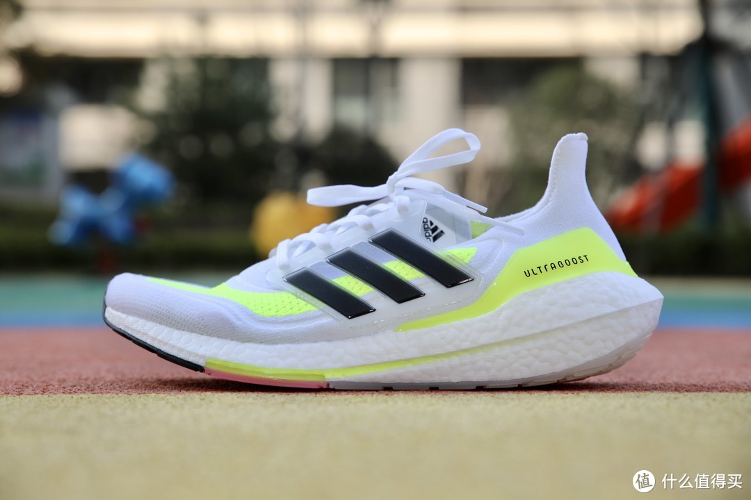 凭什么它被称为“屎”上最强？当然是实力！——Adidas UltraBoost 21跑步鞋评测