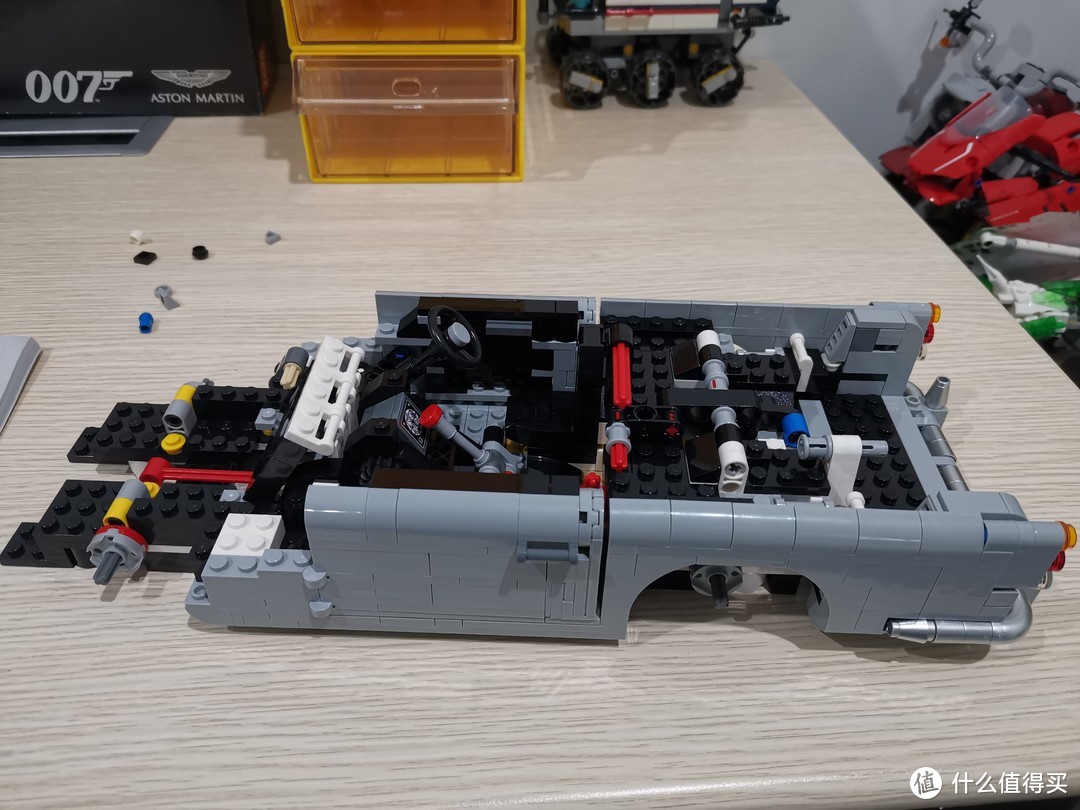 LEGO 10262 007的酷帅座驾 阿斯顿马丁DB5