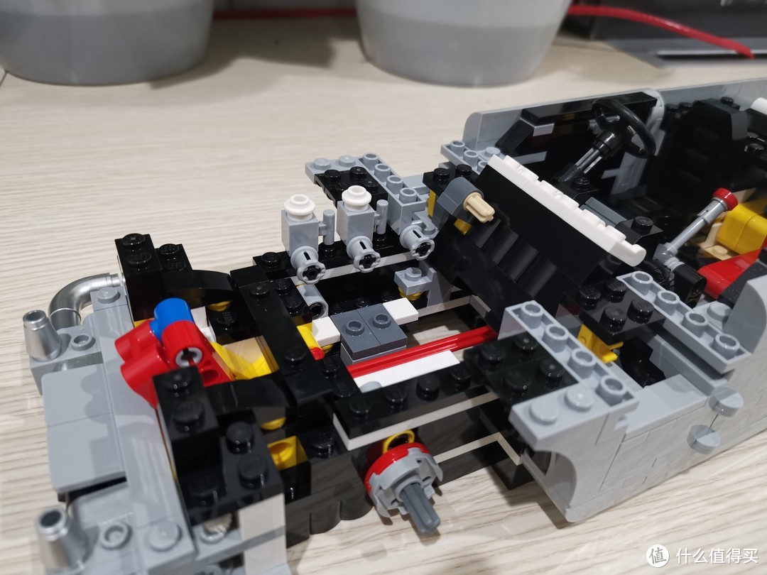 LEGO 10262 007的酷帅座驾 阿斯顿马丁DB5