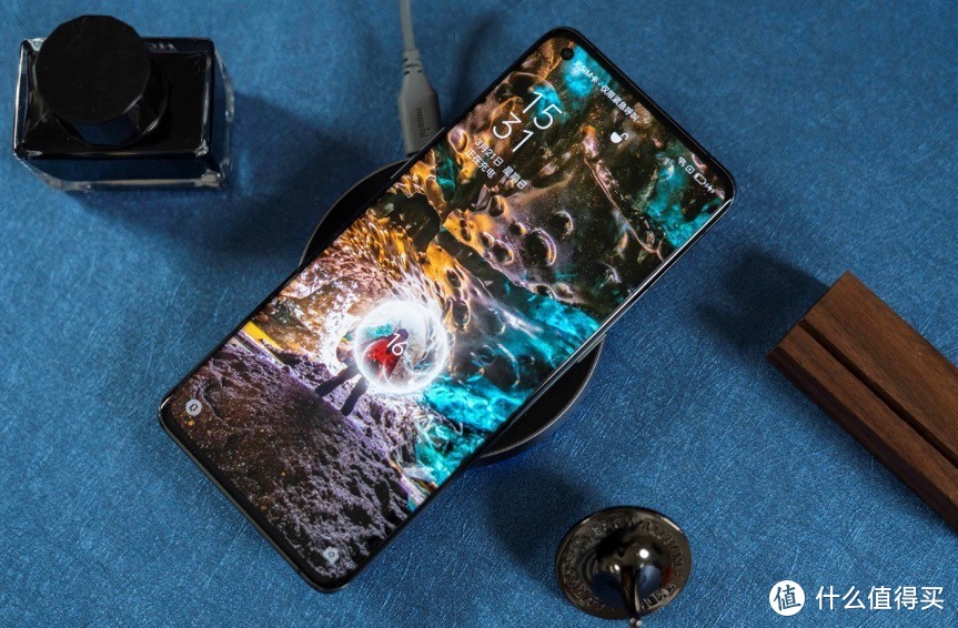 流线型设计 全链路10bit影像定义新旗舰：OPPO Find X3 Pro评测