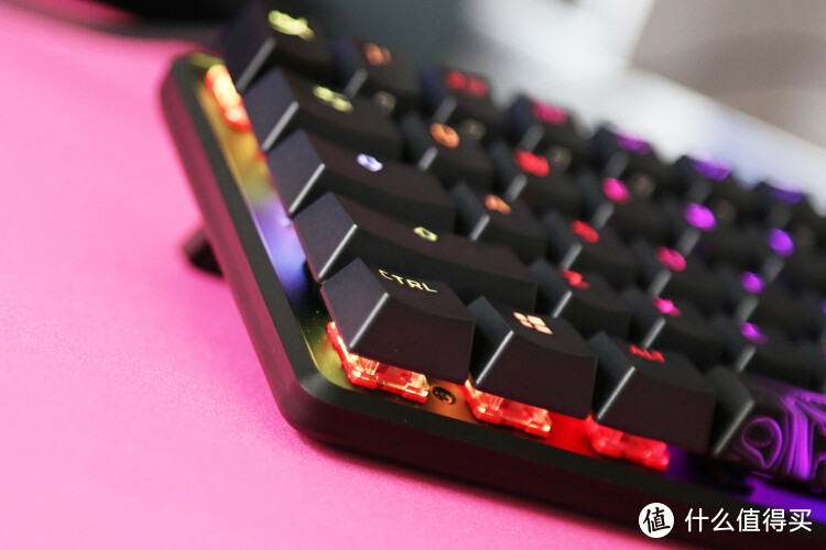 桌面美学新主义：HyperX起源60机械键盘开箱 Origins 60