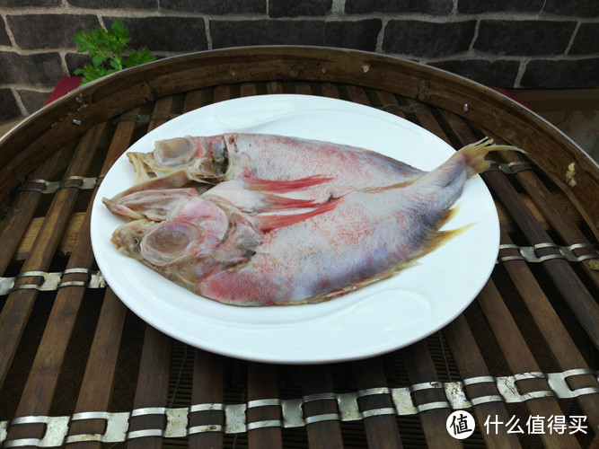 这种鱼肉质细腻味道鲜美，饭店有点贵，零基础在家也能轻松做出来