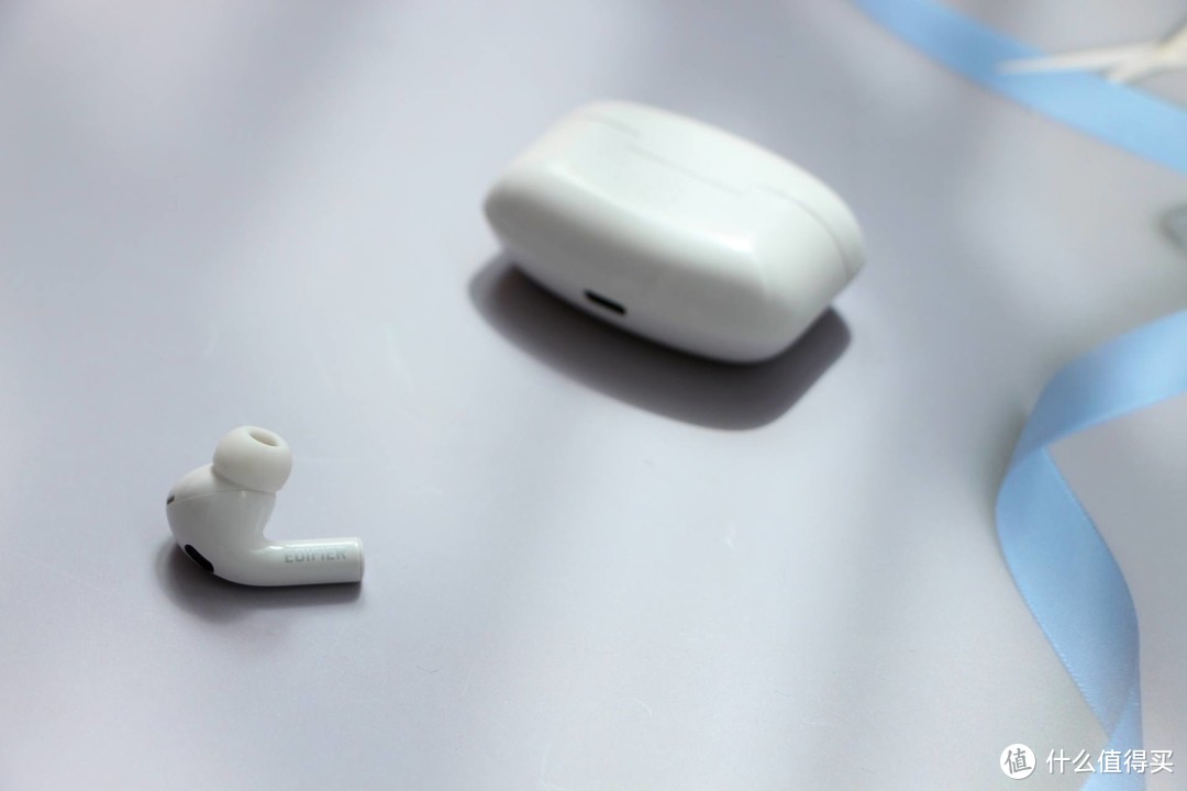 苹果蓝牙耳机平替LolliPods Pro开箱：两耳不闻窗外事