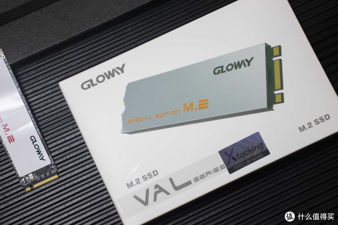 纯国产NVMe SSD硬盘正在崛起，低价高性能的光威骁将