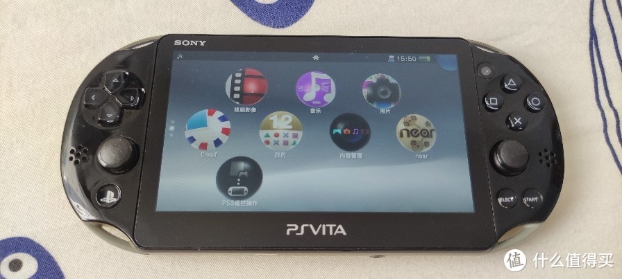 PSVITA  PCH-2000 黑色