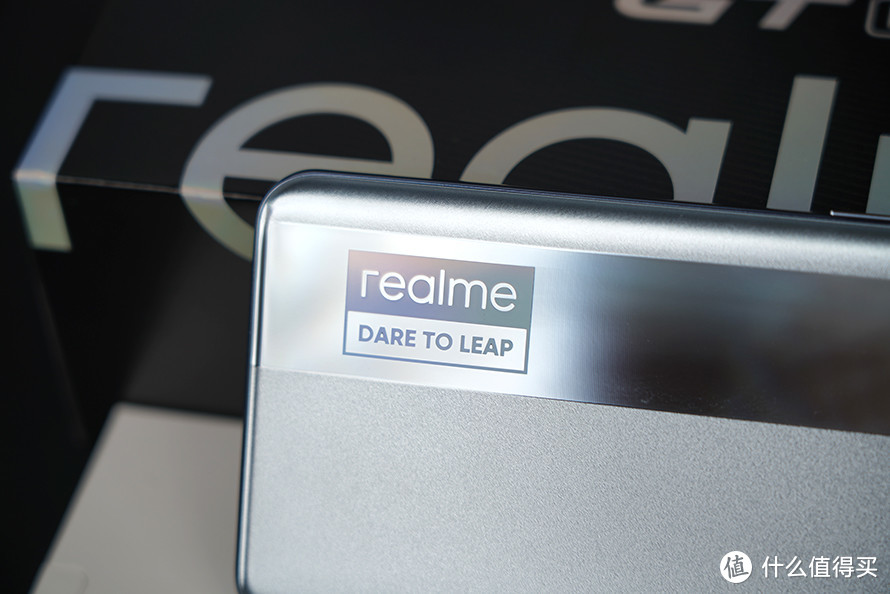 潮玩性能旗舰来袭 realme 真我GT Neo手机评测