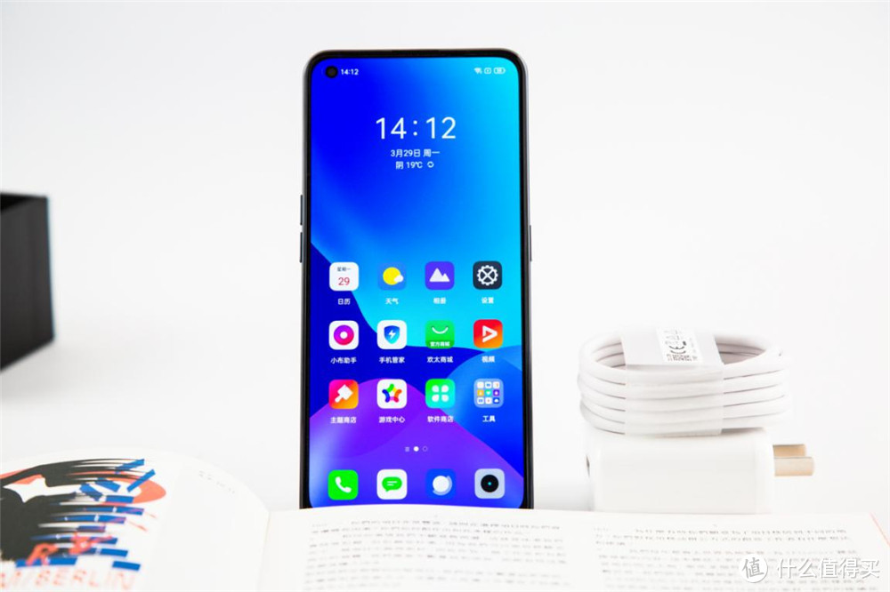 “主力射门员”realme GT Neo评测：攻守兼备，手机圈的莫德里奇