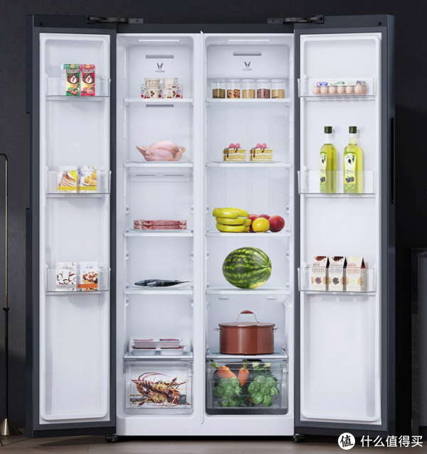 对开门冰箱例子：以云米518升对开门冰箱云小鲜为例，左侧冷冻空间，右侧是冷藏空间。