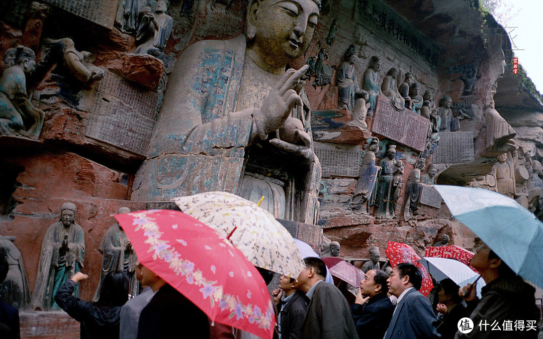 记录佛陀生平的塑像已经完全中国化了