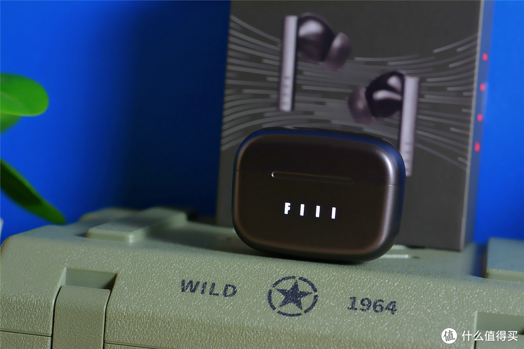 国产FIIL“新品耳机”体验：降噪设计，还支持双设备切换
