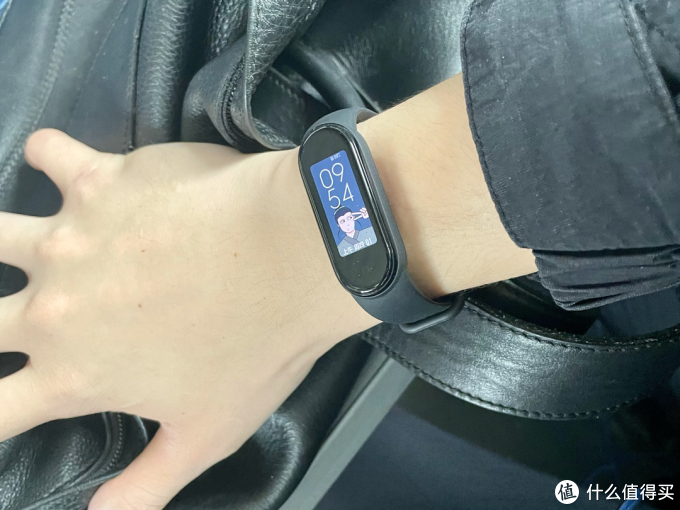 小米手环6来了,5还值得买吗?