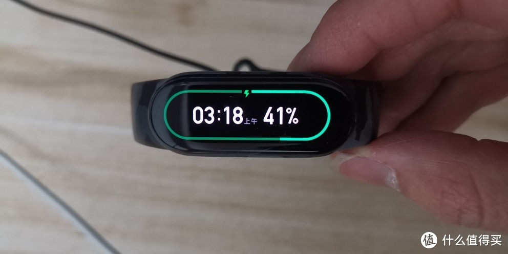 6的充电画面5的充电画面最后的最后,放上一张小米手环小小的大合照