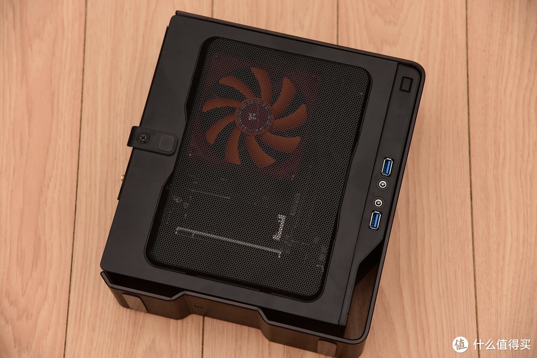 5l vega11小钢炮吊打11700k核显hd750!