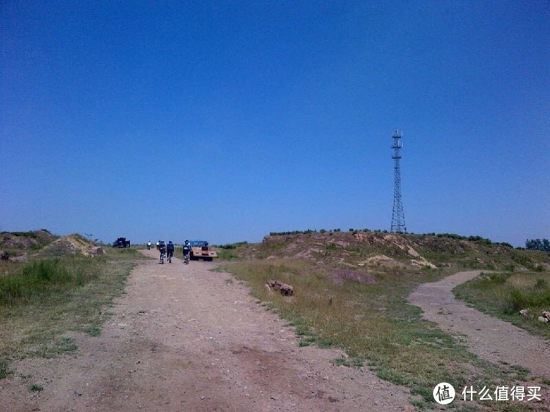 天高路远，当时也开始围起来准备搞地质公园了。不过还没开始建设。