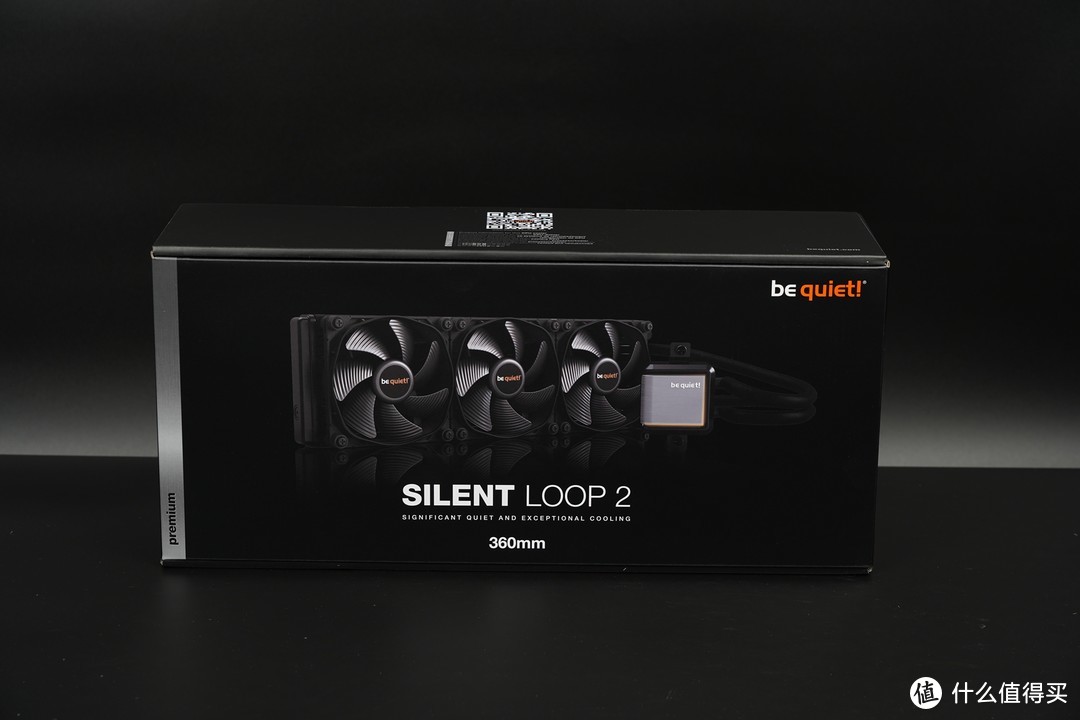 散热器是be quiet! 最新发布的Silent Loop 2 360一体式水冷，提供三年原厂质保。