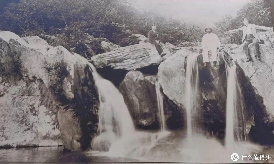 不识庐山真面目，只缘身在雾海中，庐山两日游