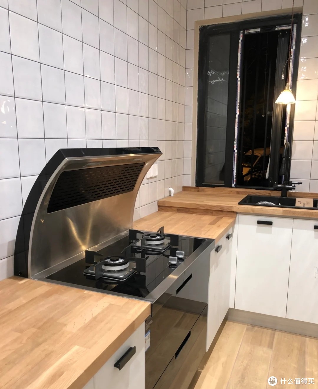 3个平米的小厨房装修：满满当当全是实用的设计