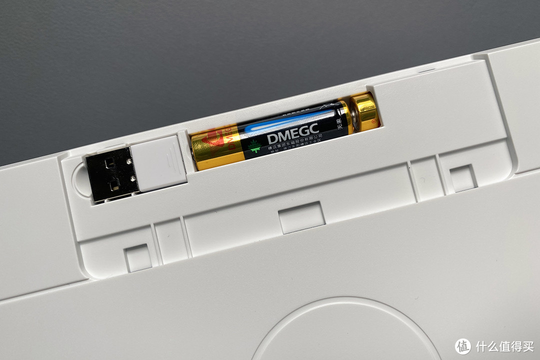 无线轻薄好选择ikbcs200蓝牙24g双模版