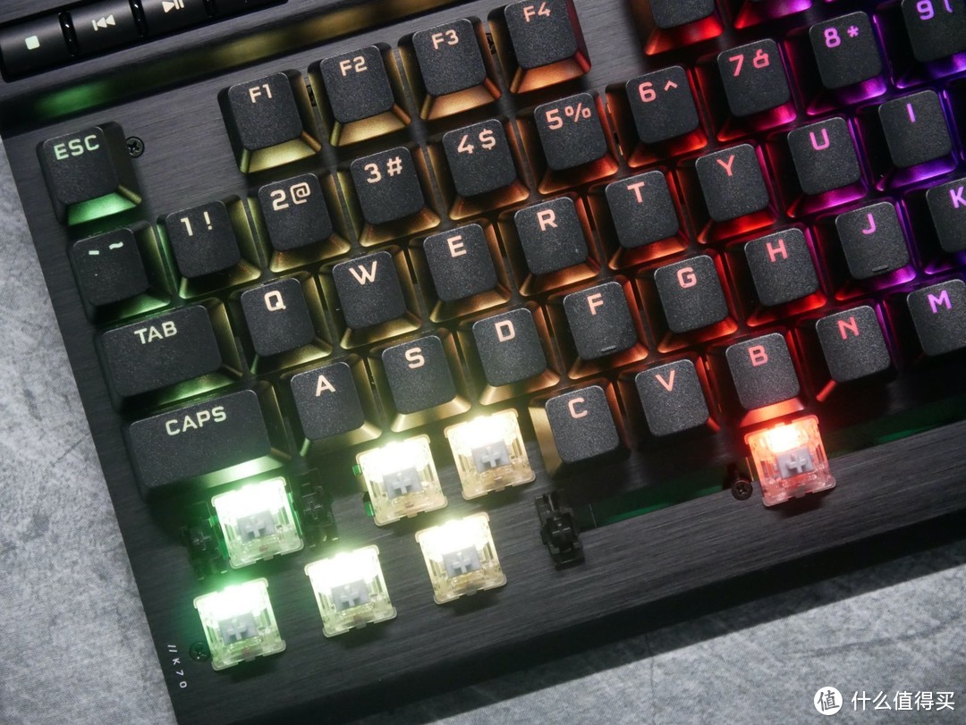 8K Hz 回报率下的极限操作——海盗船K70 RGB TKL 机械键盘