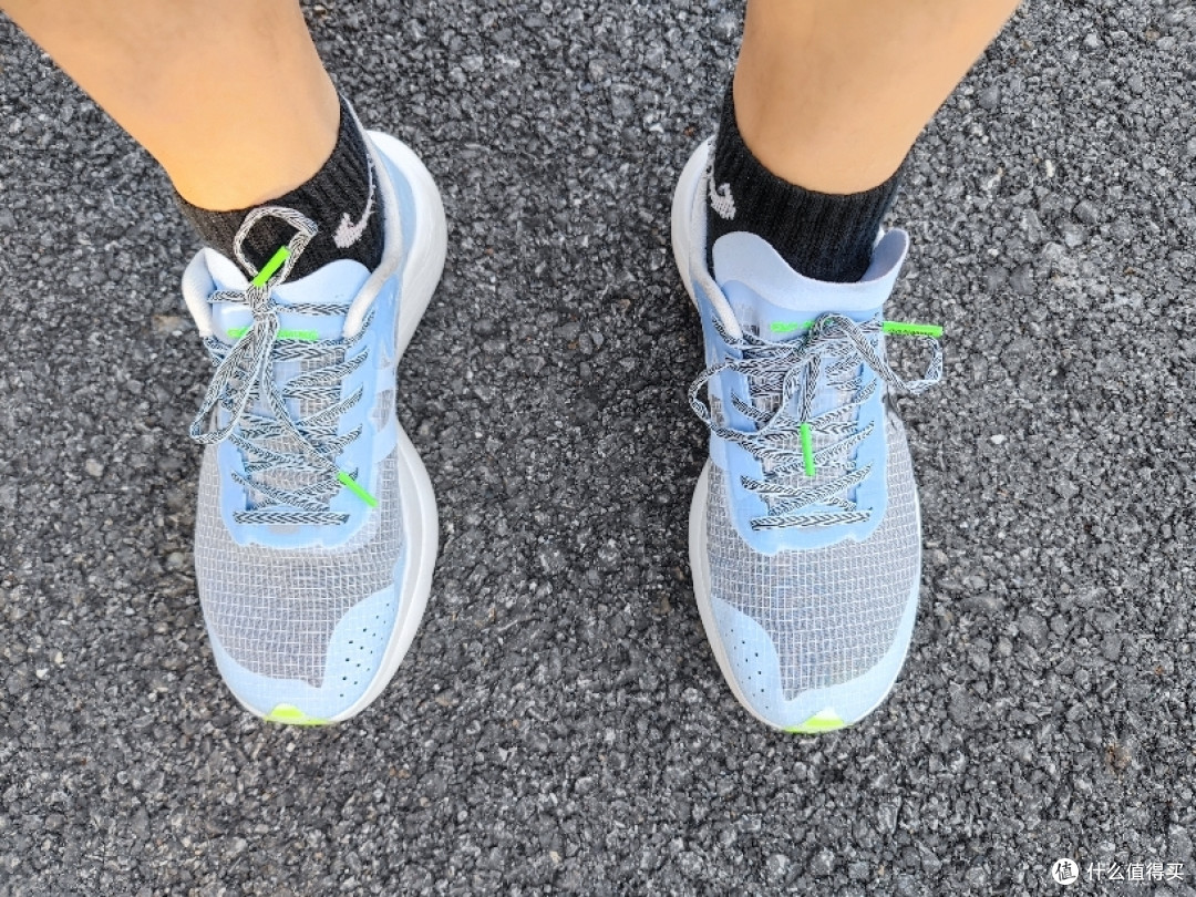 乔丹「巭」碳板跑鞋，让我体验到了国产跑鞋的崛起