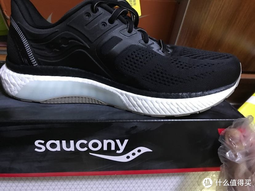 开箱简评索康尼saucony胜利17vs飓风23