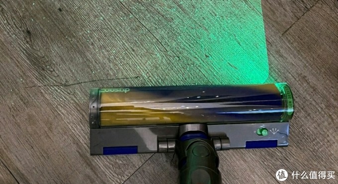 真实测评,小五千的戴森v12 detect slim轻量手持吸尘器值吗