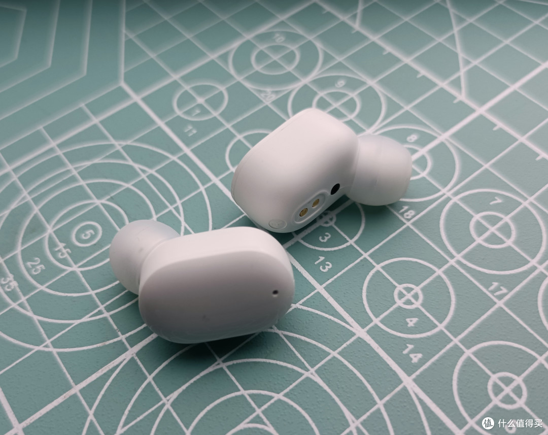 红米airdots3蓝牙耳机音质提升巨大体验物超所值