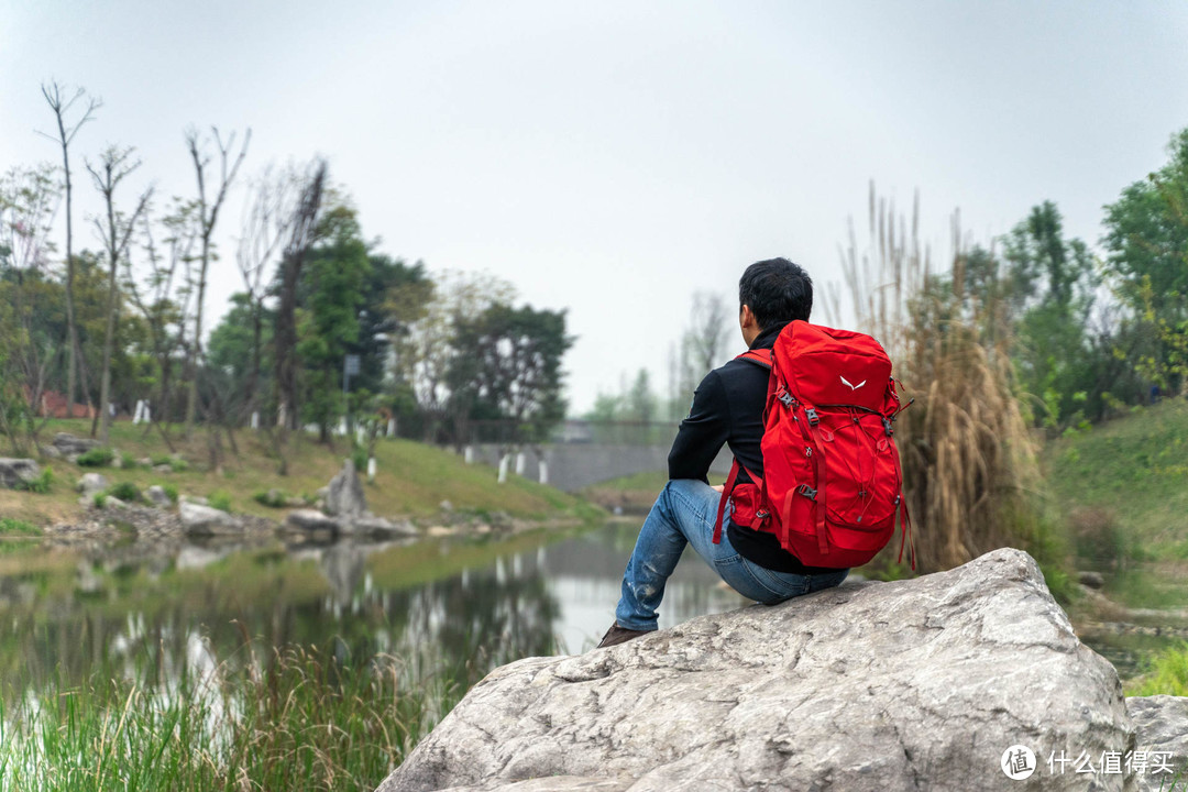 SALEWA 50L大容量登山包，让摄影师的旅途更加轻松