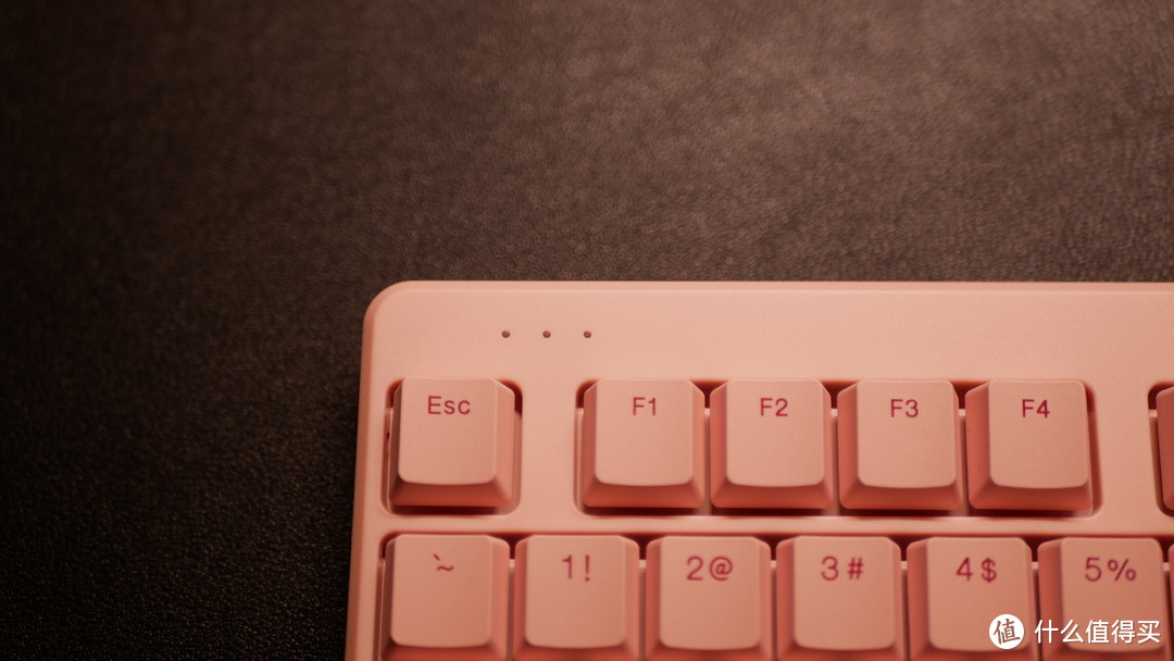 众测前最想要的就是粉色,因为媳妇之前的机械键盘键盘用了挺久想给她