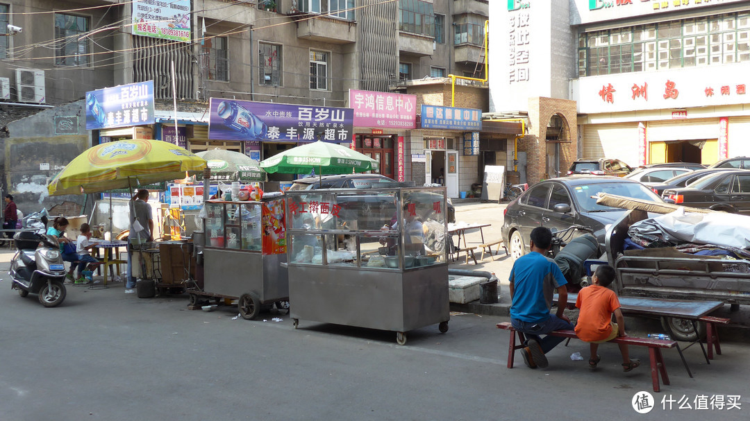 门口的早餐摊