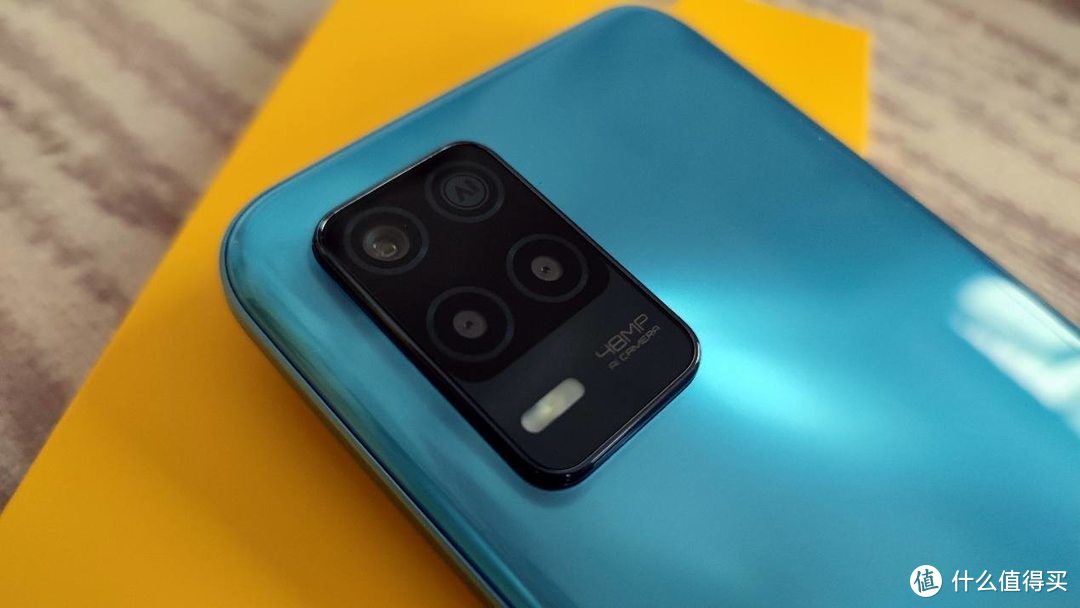 超大电池续航无忧，顶级明星代言品牌，realme V13千元5G手机首选