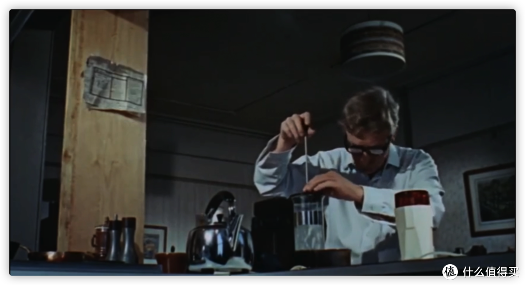 1965年间谍电影《伊普克雷斯档案》使得法压壶也流行开来